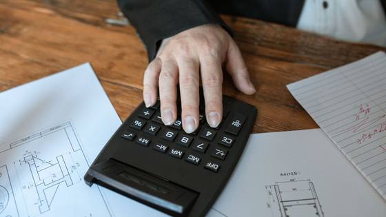 Calcul de budget sur papier